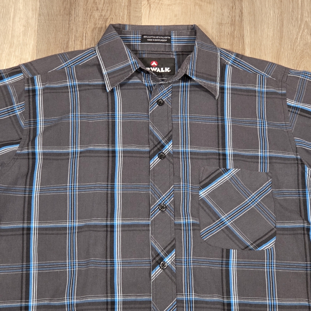 Air Walk Plaid Shirts (2) Size Medium - Picture 7 of 9